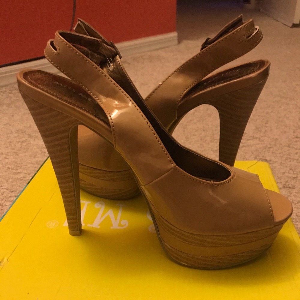 Never worn Miss me tan heel